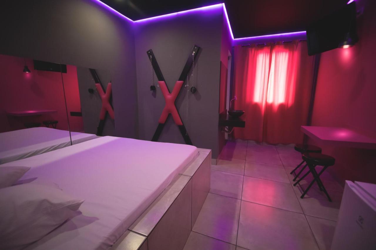 Hotel do amor Ouse (adults Only) *